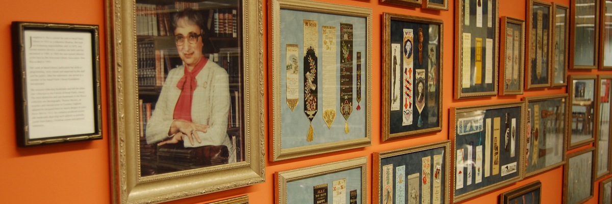 Rocca bookmark collection with portrait of collector
